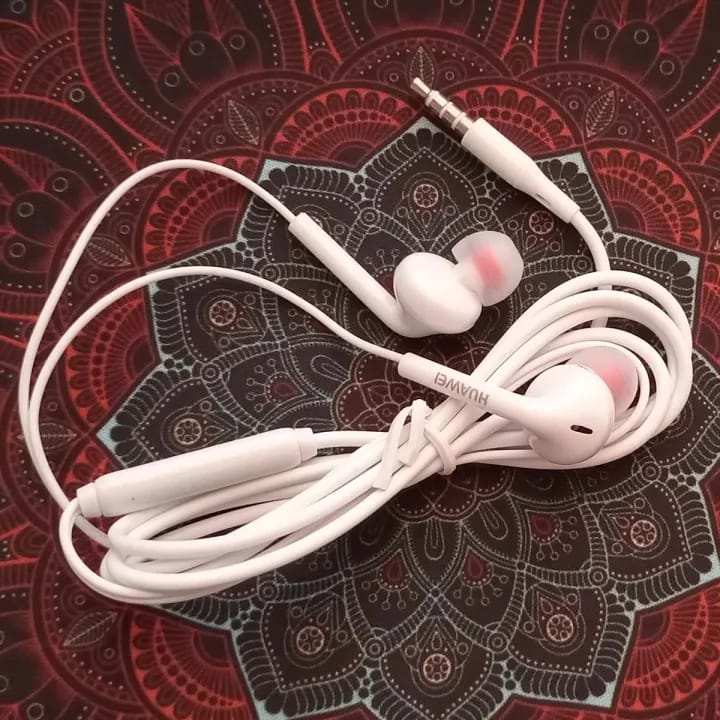 3.5mm Hands Free/Earphones with Mic -Perfect FOR PUBG Gaming, Deep Bass Sound, Online Streaming