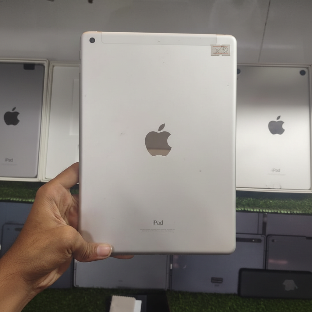 iPad 6th Generation - Square Format