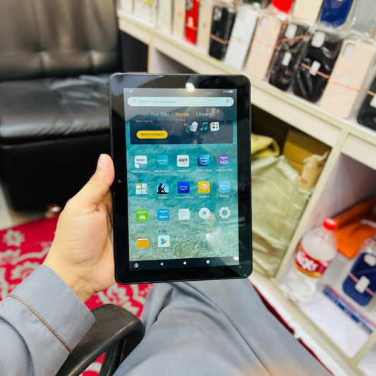 Amazon 10th Generation 2GB Ram 32GB Memory - Square Format No Borders